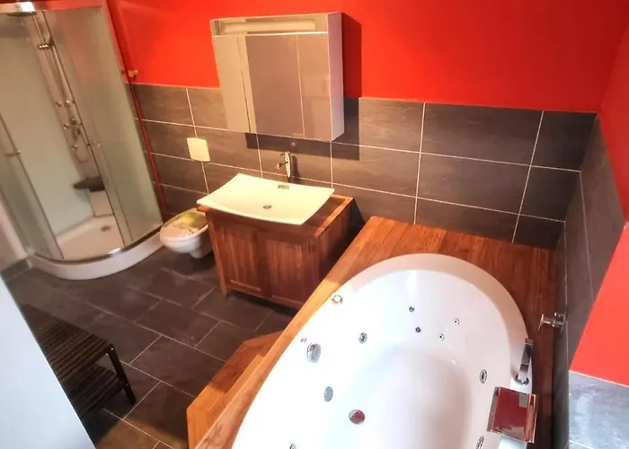 Cosy A 5mn Du Kirchberg Lägenhet